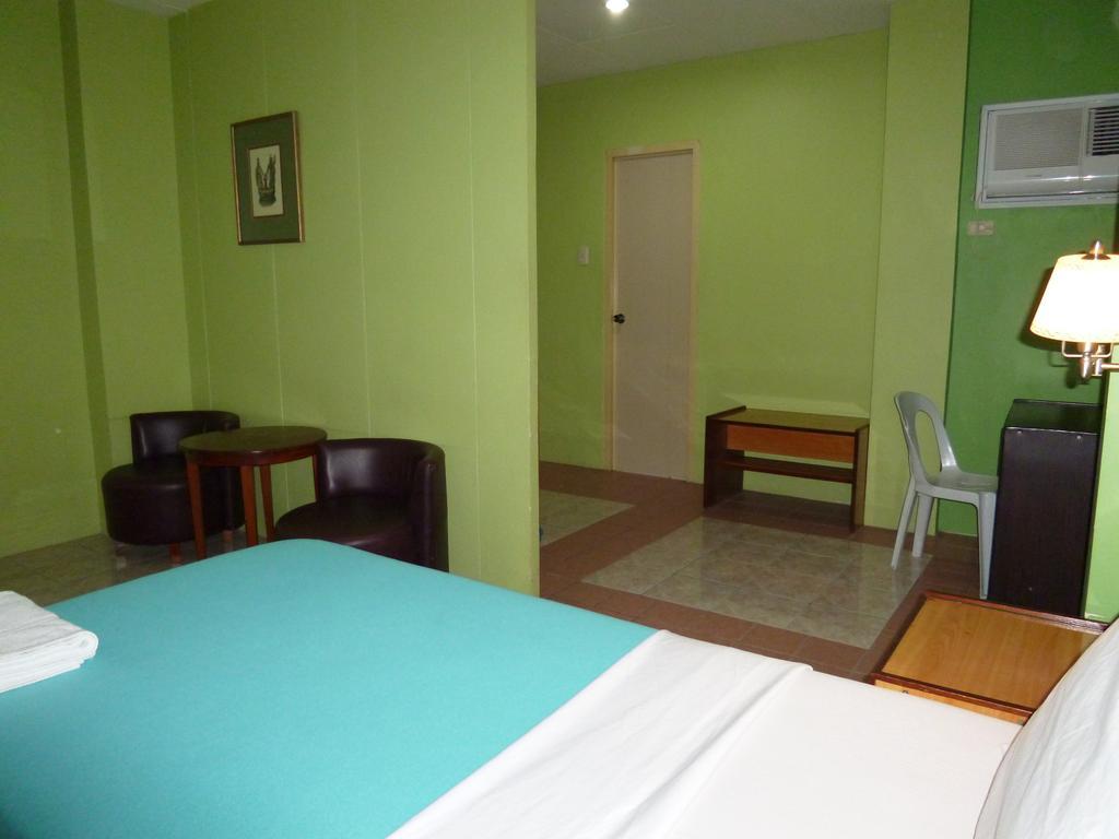 Sequoia Inn Davao City الغرفة الصورة
