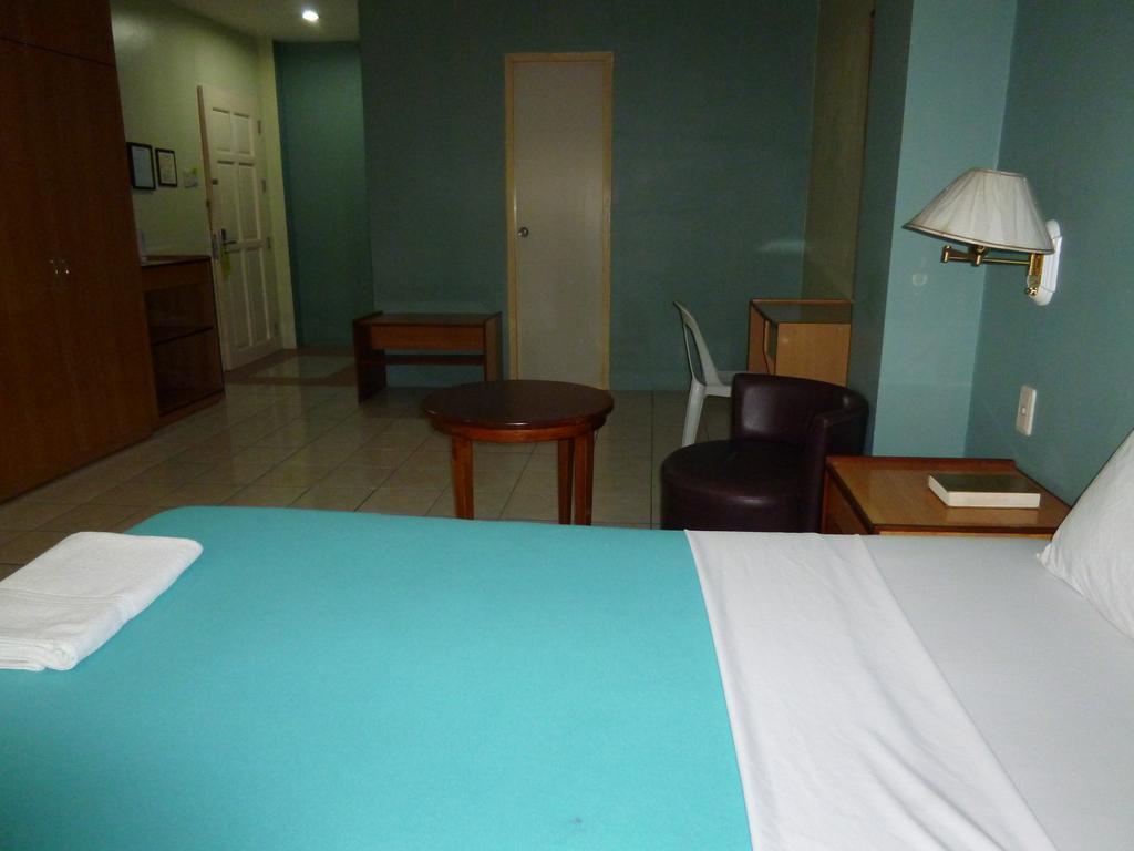 Sequoia Inn Davao City الغرفة الصورة
